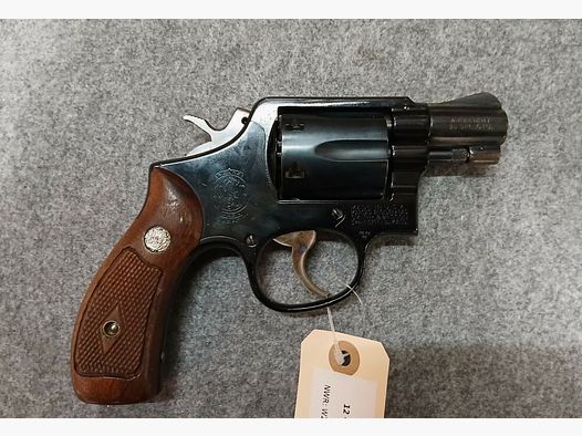 Smith & Wesson 12