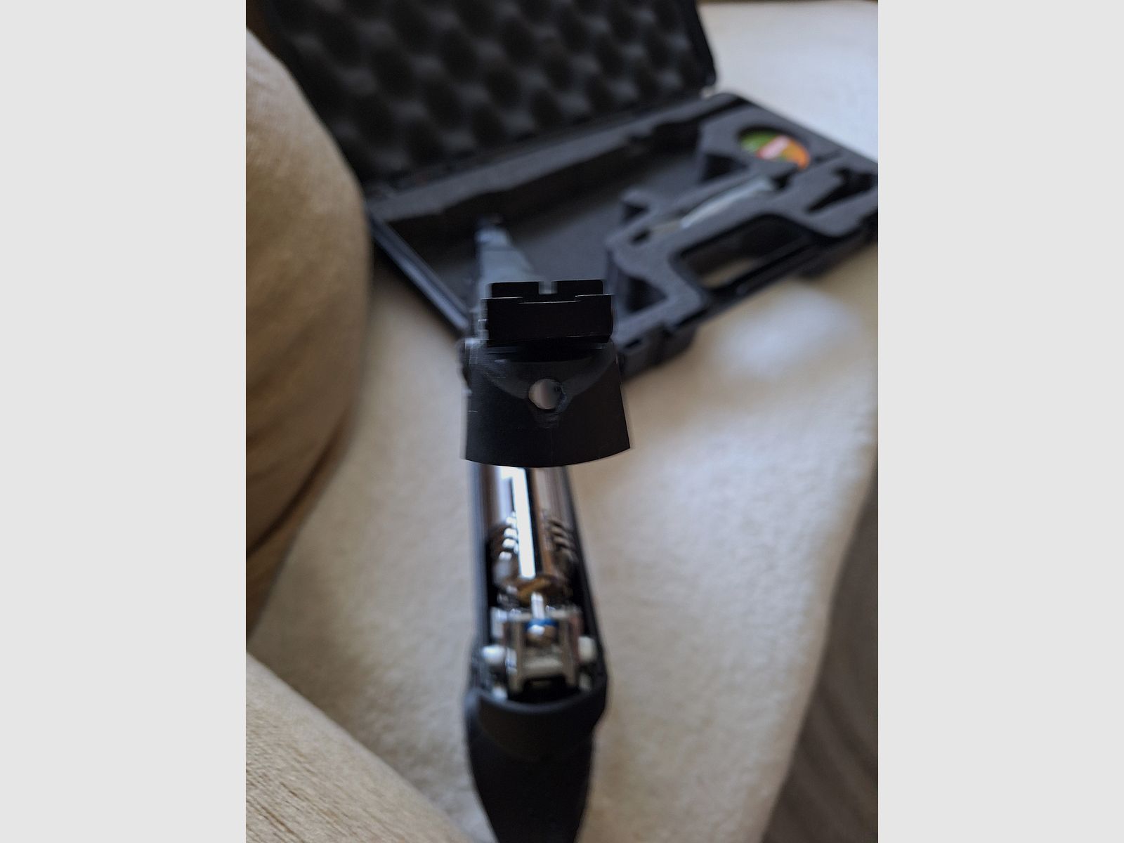 Zoraki Luftpistole 4,5mm mit Schalldämpfer 