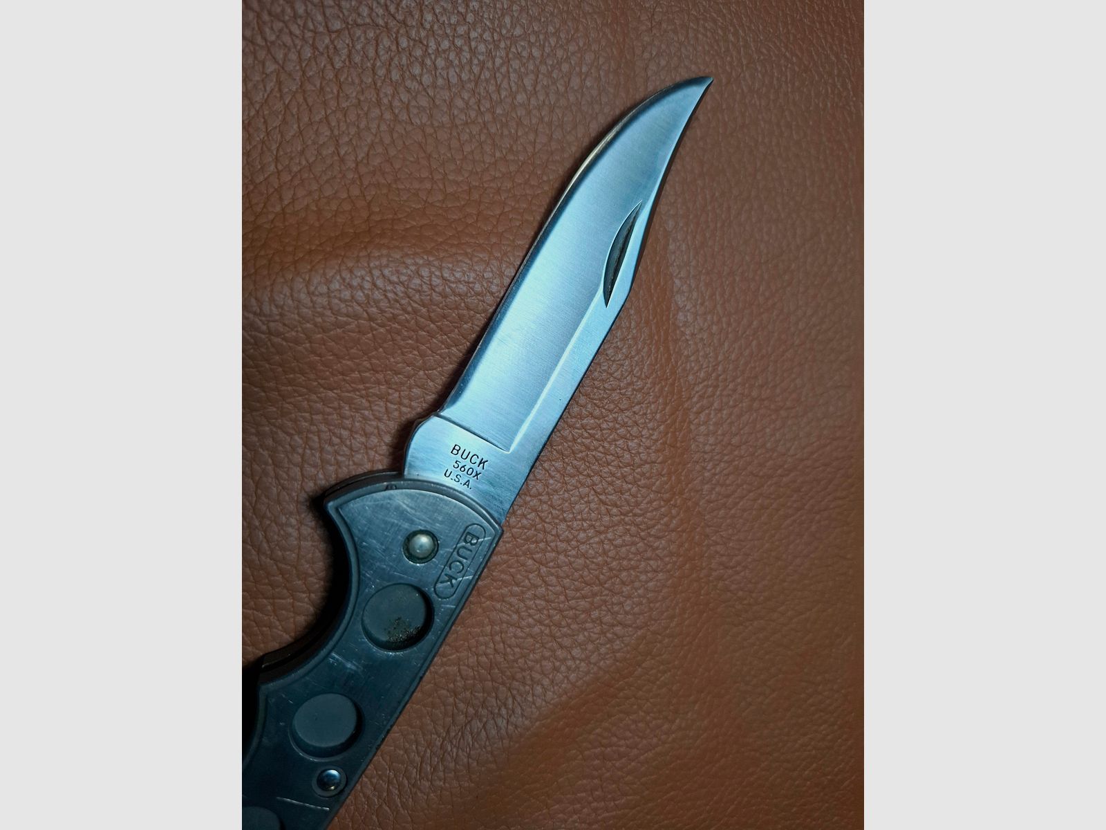 Buck Titanfolder 560X