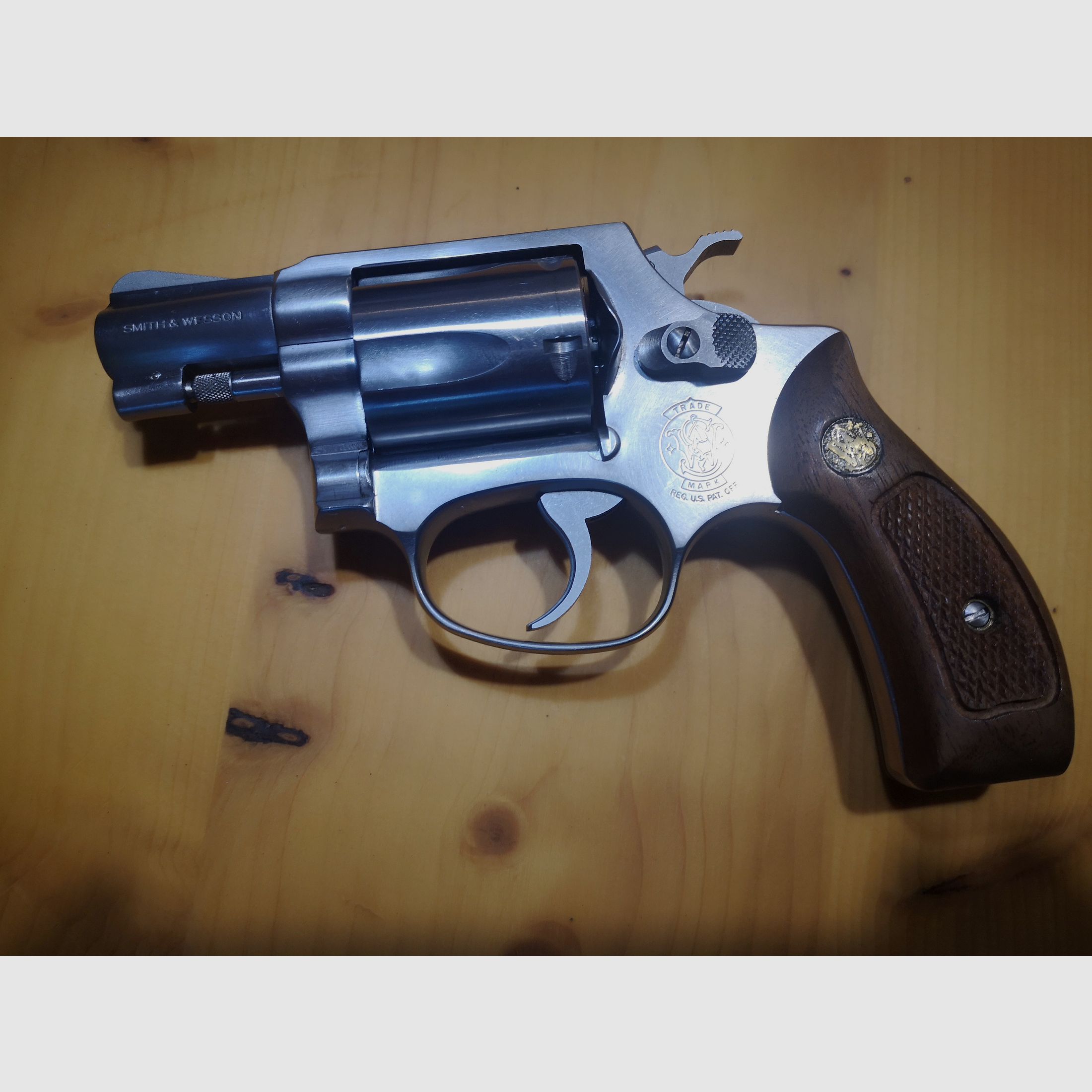 Smith & Wesson M60