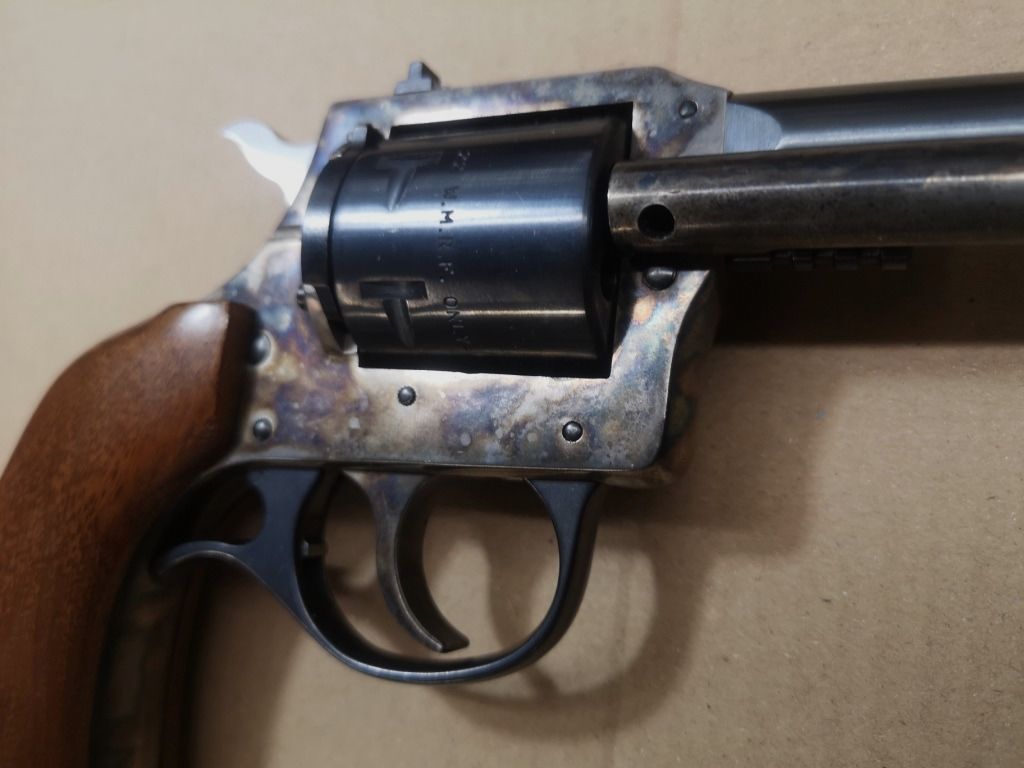Harrington & Richardson 676 .22lr Revolver mit Wechseltrommel .22WMR, Bild 5 von 12