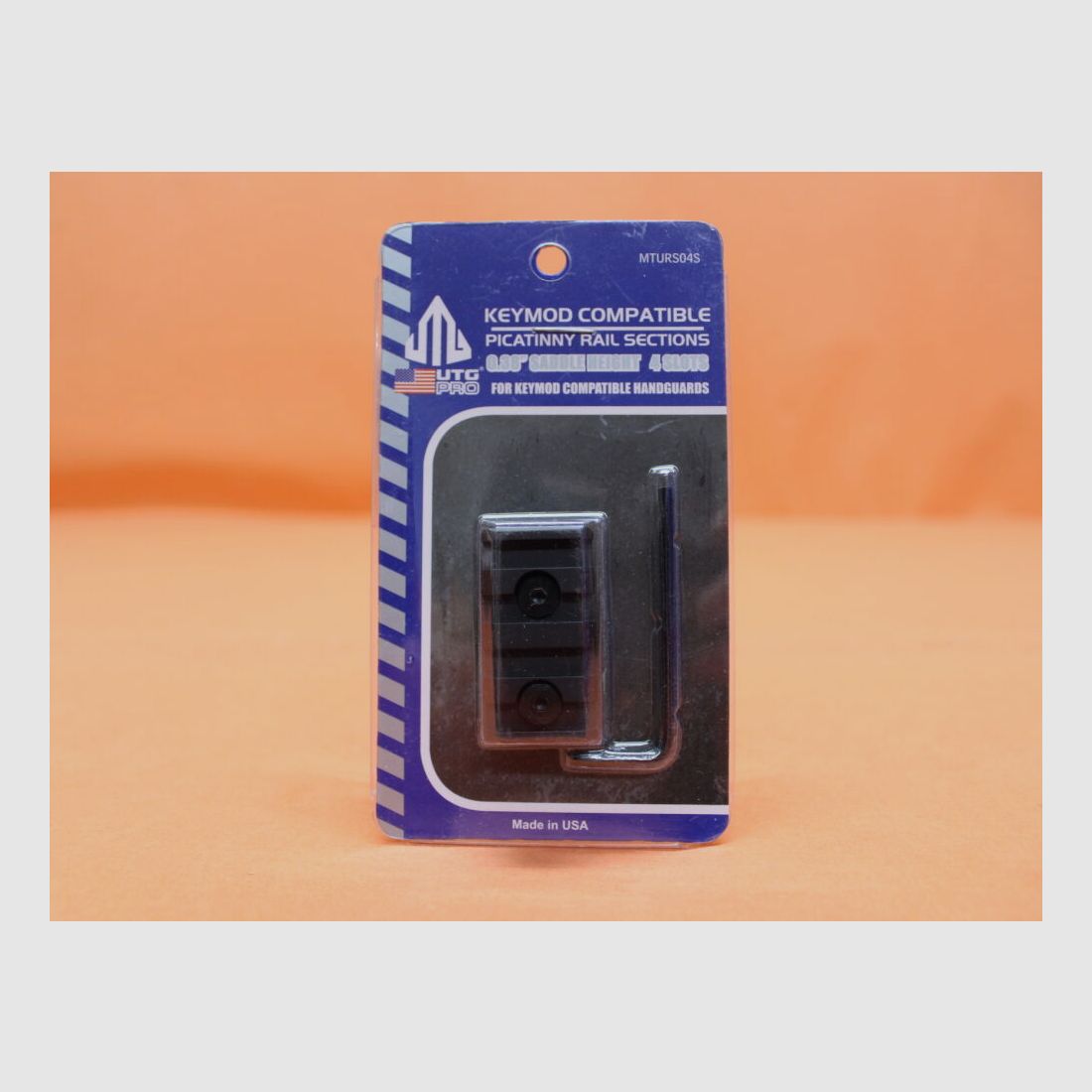 UTG - Leapers Sections de rail Picatinny compatibles KeyMod UTG (MTURS04S) Noir 4 emplacements BL=40mm/ rail Picatinny