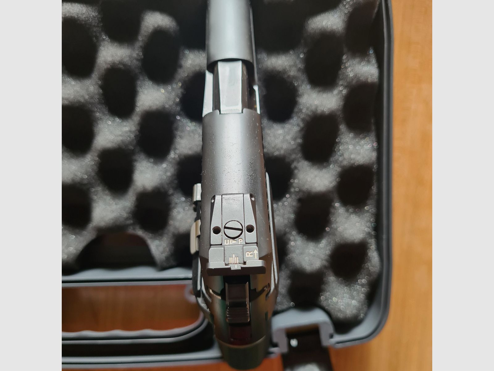 Pistol 9mmLuger SIG Sauer P226 MK-25-DE 4.4" barrel/ MK25 /service weapon US Navy SEALS