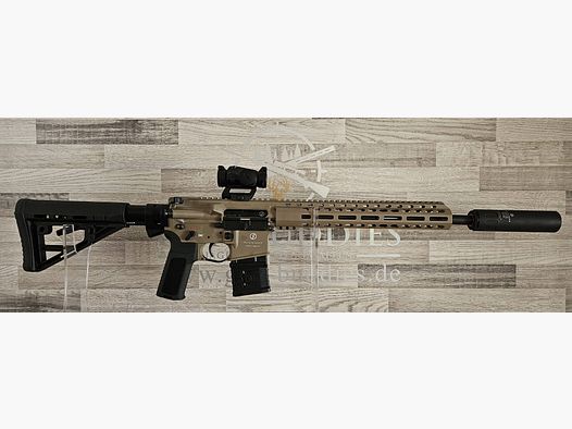 Brand new from the specialist trade - Schmeisser AR-15 M4FL FDE 14.5" caliber .223Rem. - Complete set