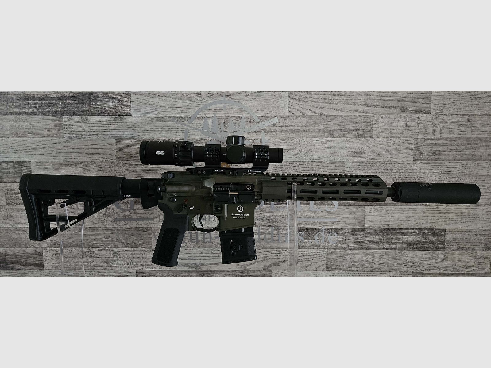 Nowy towar z handlu specjalistycznego - Schmeisser AR15 S4F OD Green 10,5" .223Rem - Zestaw z tłumikiem + lunetą