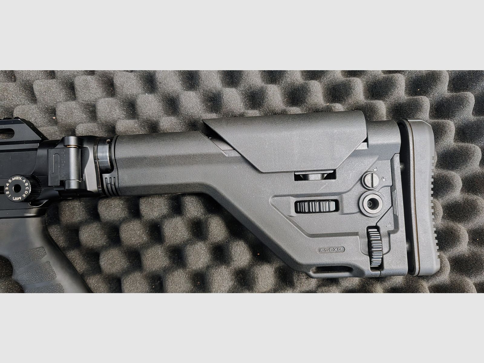 FX Dream Line Tacticel 4,5m/m,mit Tacticel-Klappschaft, Exportsatz u. Zielfernrohr, mit Koffer