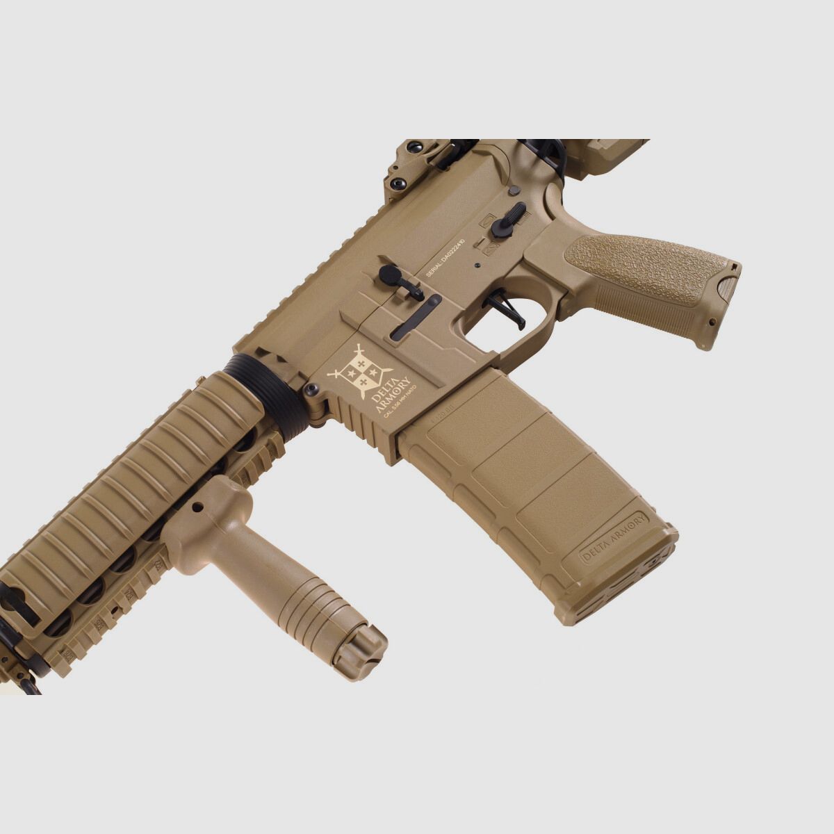 AR15 RIS CHARLIE Tan S-AEG Fucile Airsoft Libero da 18 Anni | Delta Armory