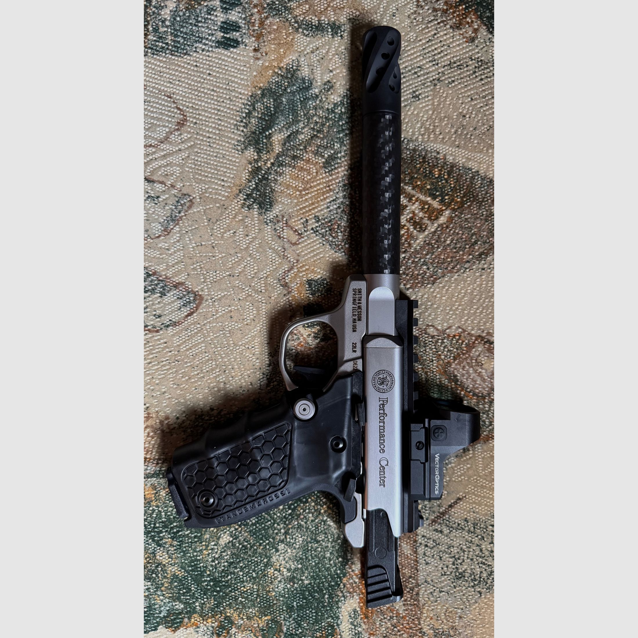 Smith & Wesson PERFORMANCE CENTER SW22 VICTORY TARGET MODEL 6