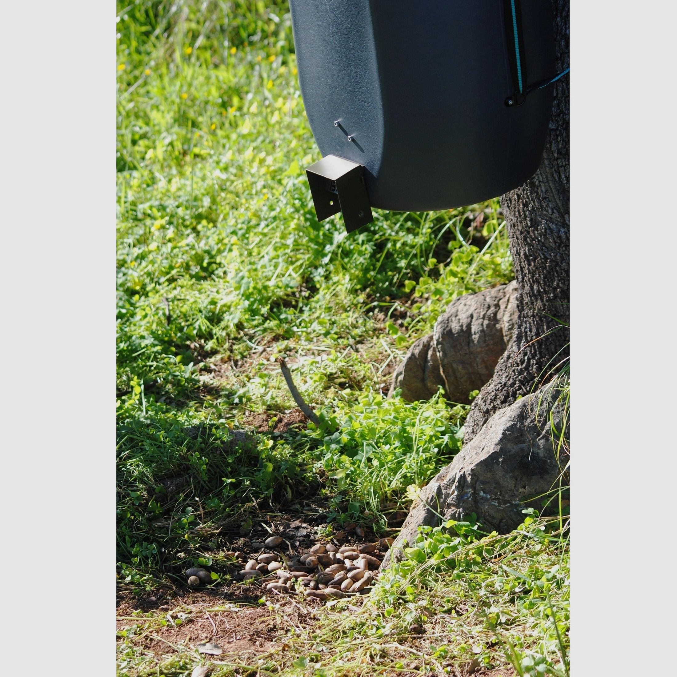 Futterbehälter mit Klappe BSF 60 Liter, Bild 6 von 6