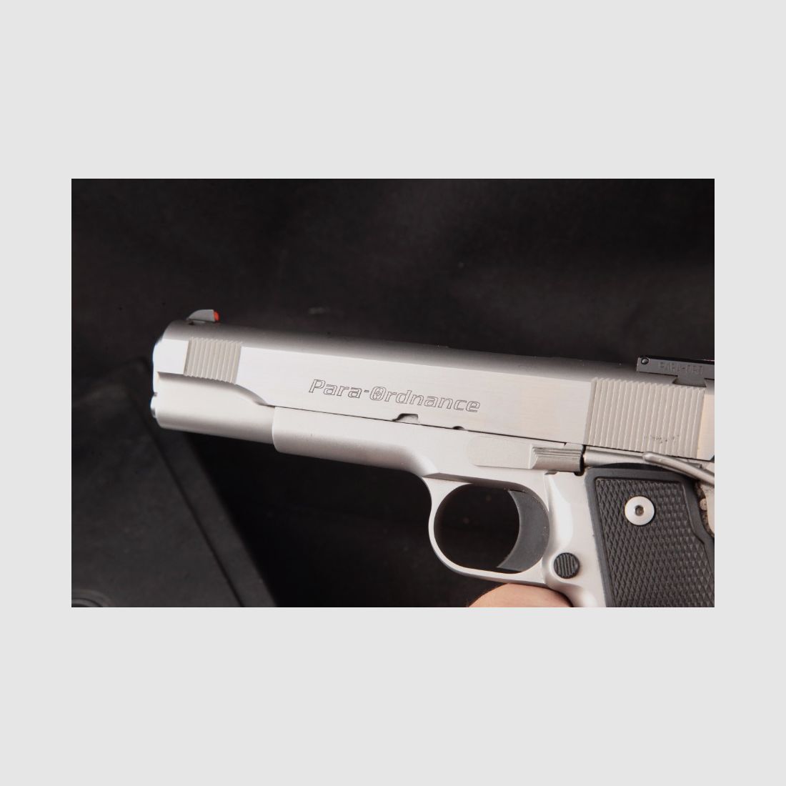 Para Ordnance, Modelo P16-40 Limitado de Canadá, Acero Inoxidable 5" Semiautomático de Doble Capacidad (1911) Pistola y Estuche .40 S&W