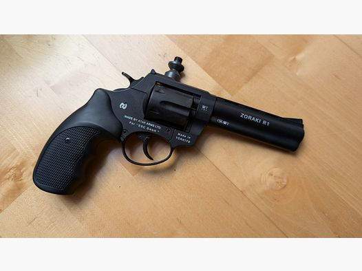 Zoraki R1 4,5" Schreckschuss Revolver mit Abschussbecher