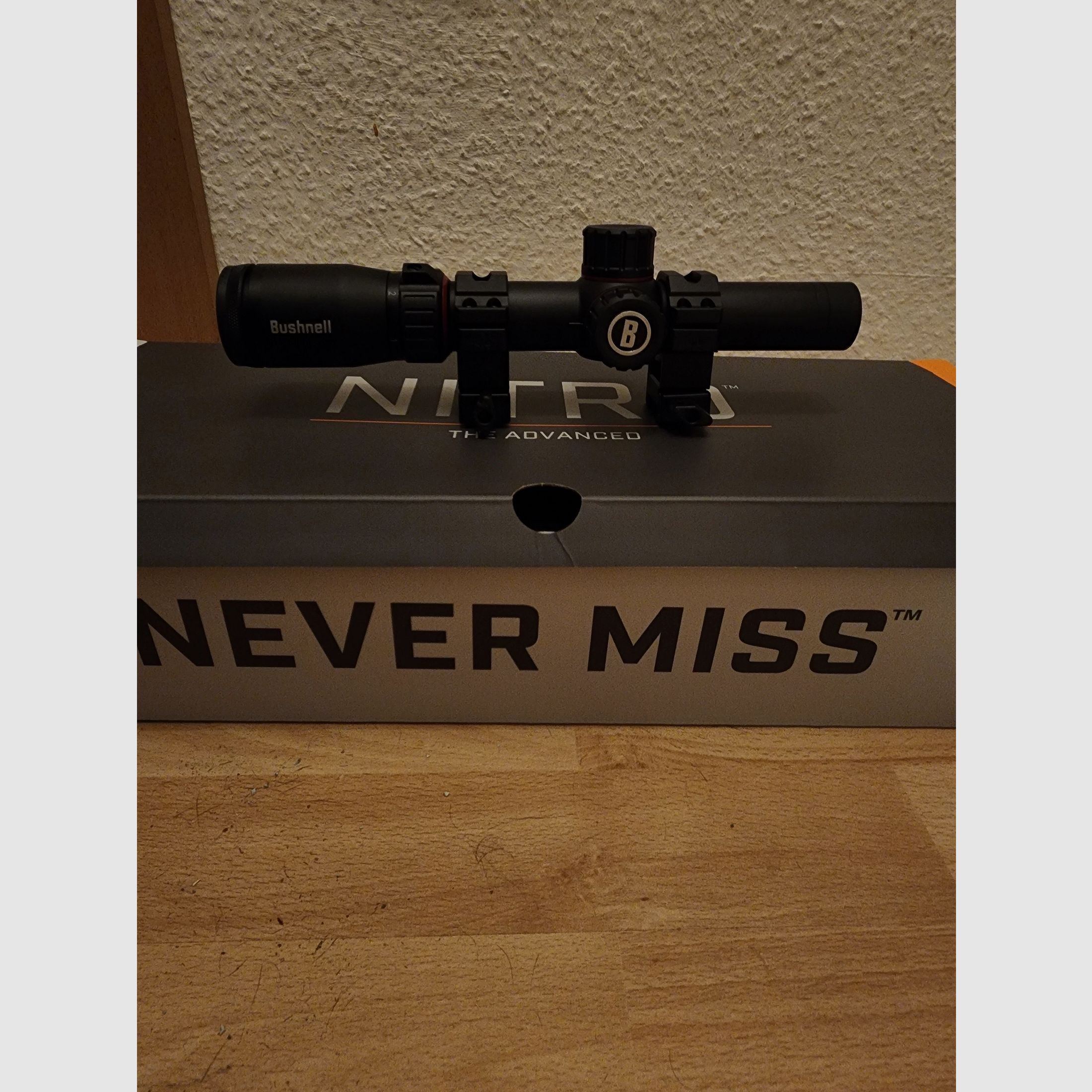 Bushnell Nitro 1-6x24 Zielfernrohr