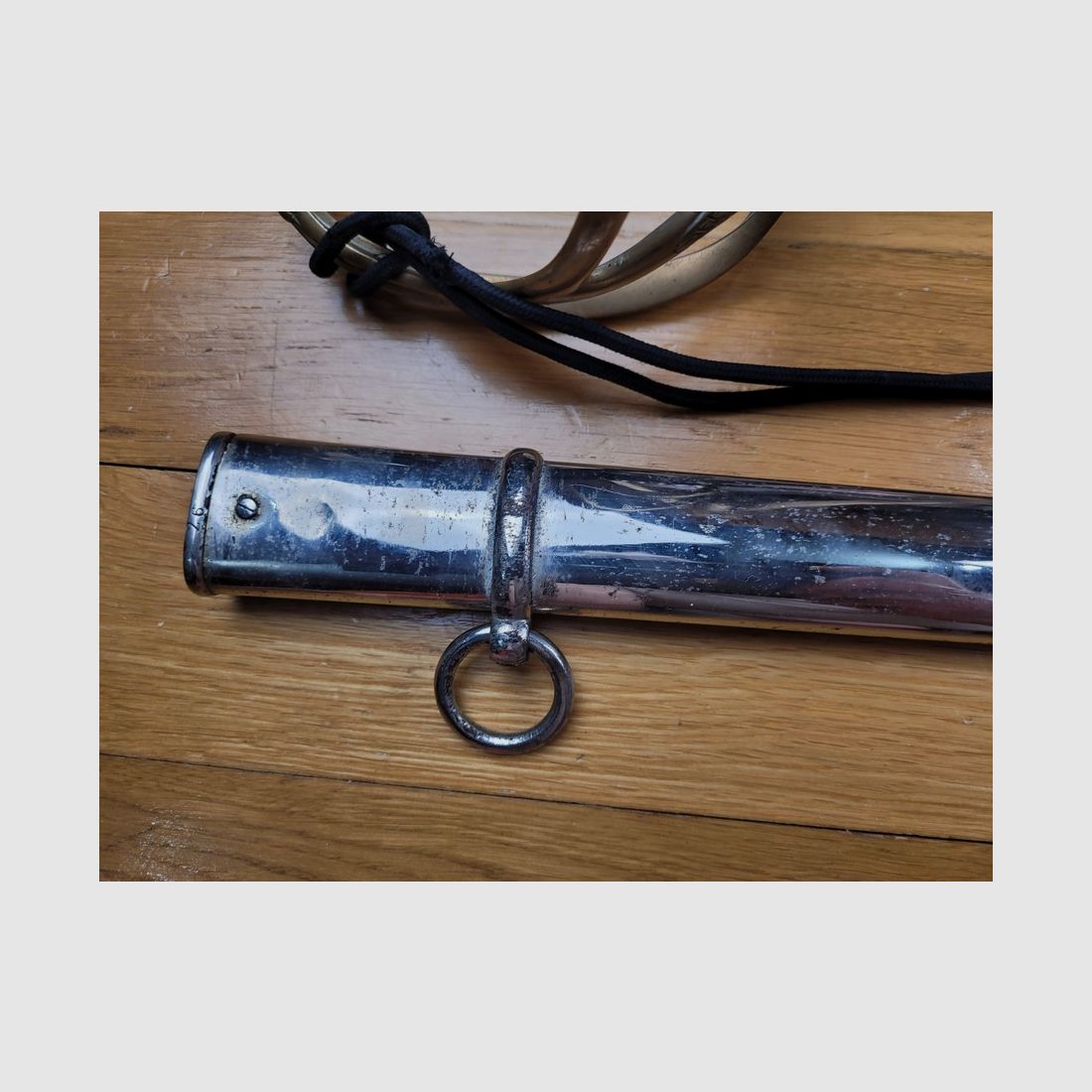 Seltenes Offiziersschwert der Kavallerie – Modell 1883 – Gerade Klinge aus dem Arsenal Châtellerault von 1886 mit Scheide und Porte-Mains in sehr gutem Zustand, Bild 5 von 24