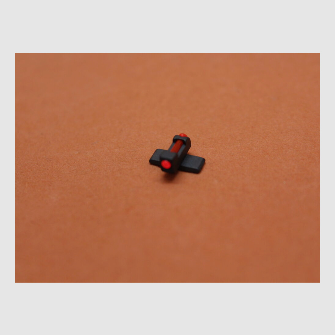 SIG Sauer SIG Sauer: Fiber optic front sight (71002456) LPA red Suitable for SIG Sauer pistols Classic Line and X-LINE.