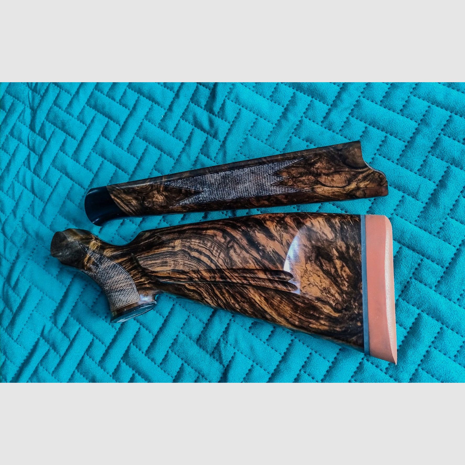 Blaser R93 Schaft beste Holzklasse 