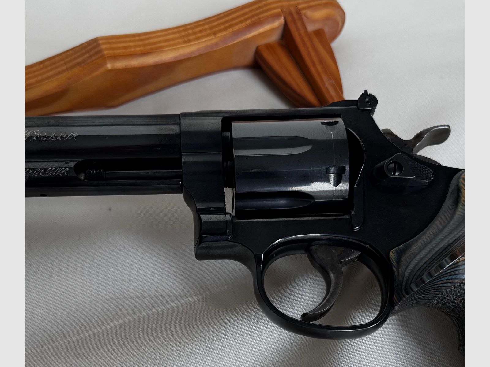 Smith and Wesson Revolver 586-5, cal. 38/357 Mag.