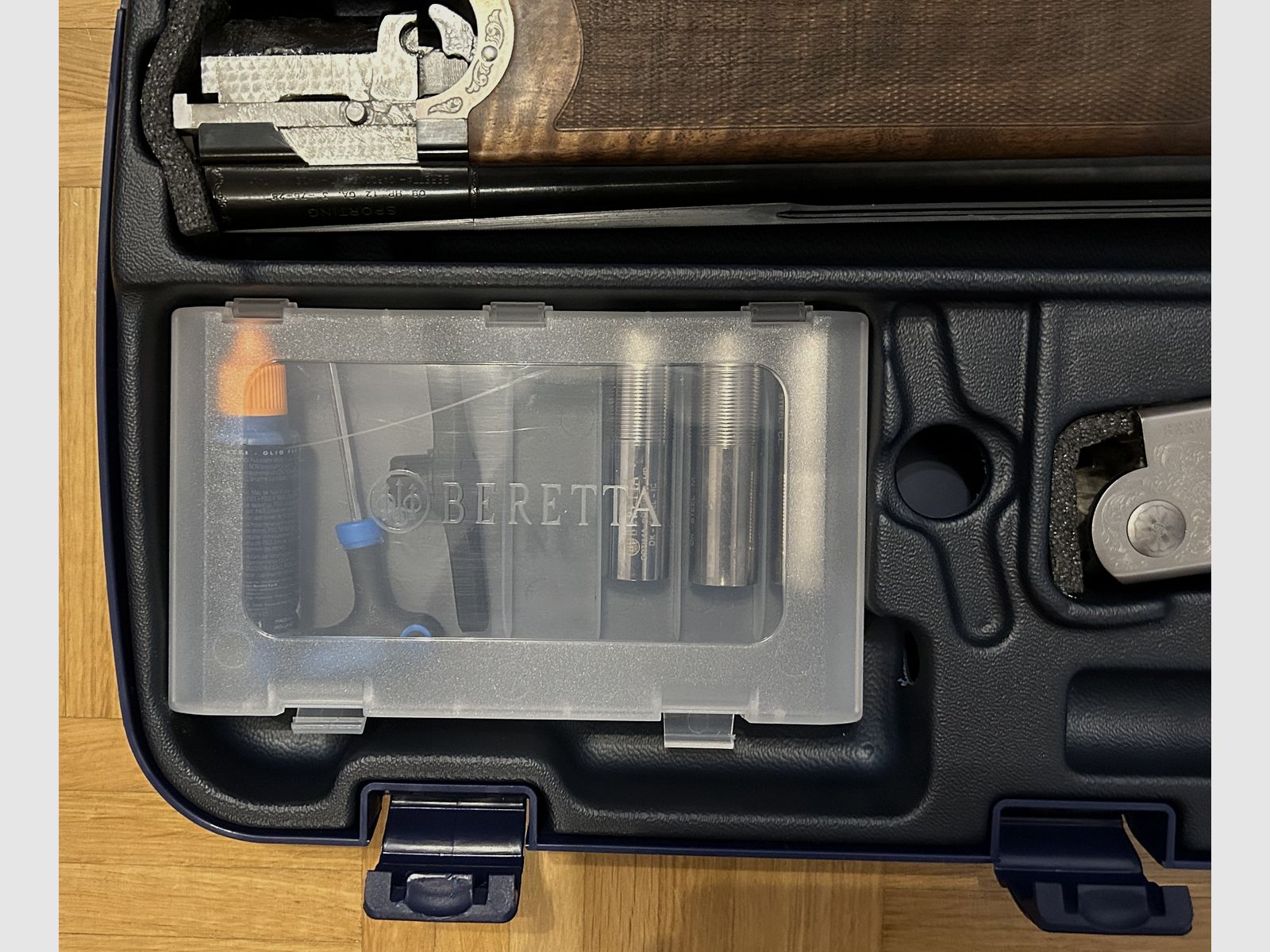 Beretta 686 Silver Pigeon 1 Sporting with stock adjustment, 12/76, 71 cm