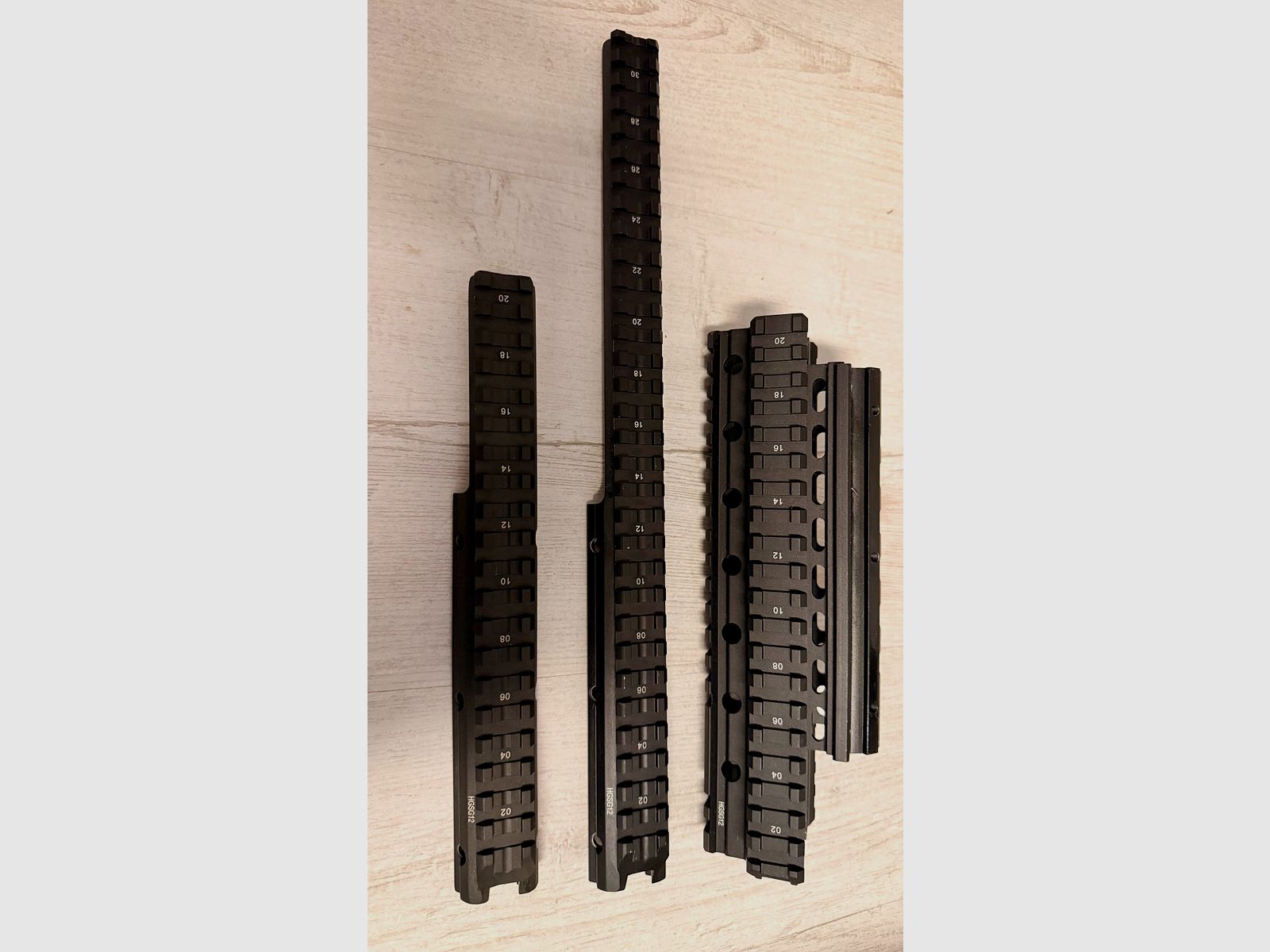 UTG Leapers MNT-HGSG12 Picatinny / Quad Rail – singoli pezzi (Saiga-12)