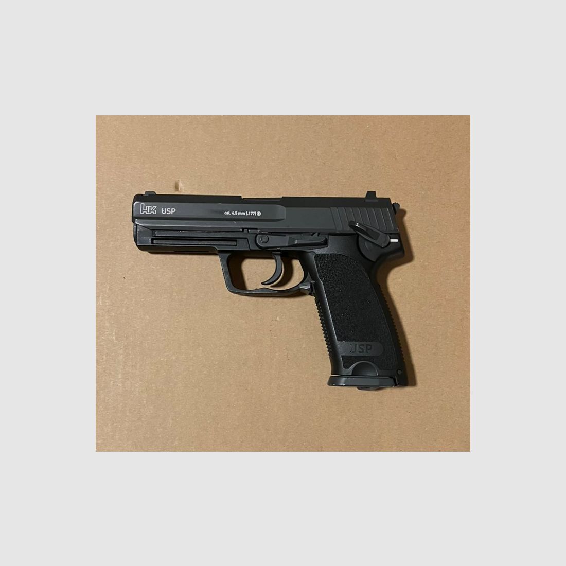 Heckler & Koch USP 4.5 mm BB Co2 pistol with blowback (P18)