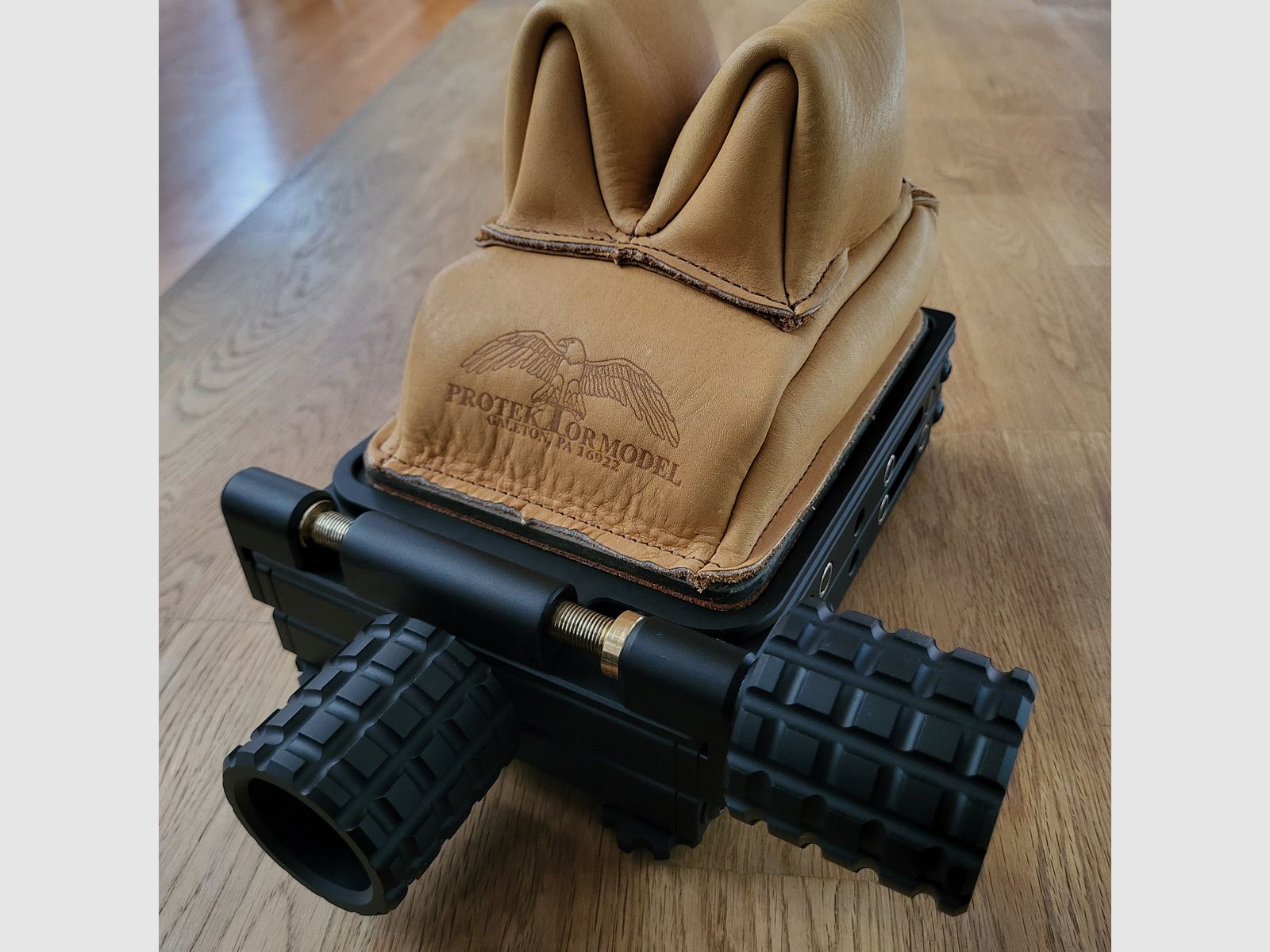 Bears Justierbarer Lifter für dein Rearbag mit Seitenverstellung