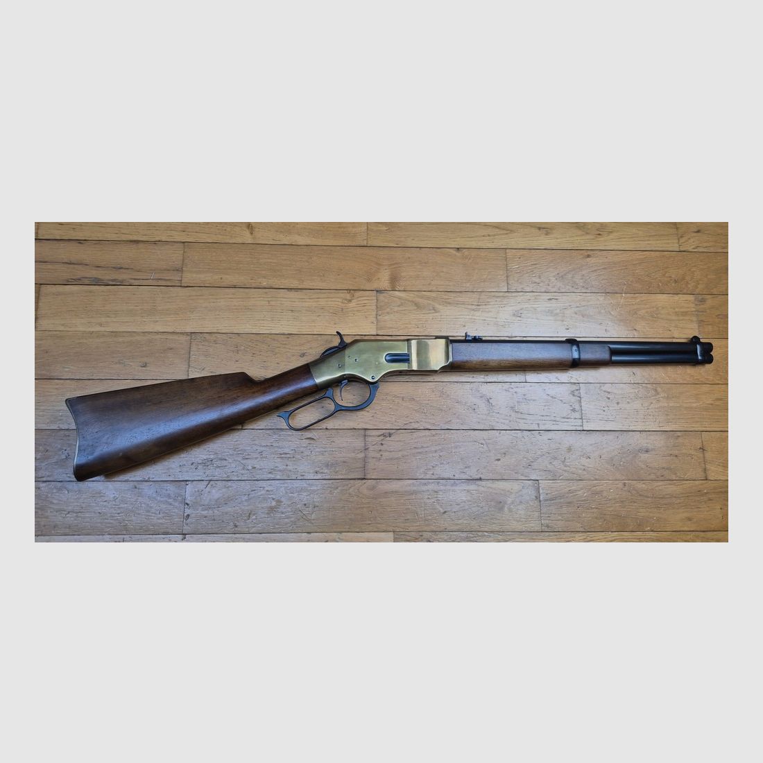 Sehr schöne Winchester 1866 – Modell Karabine für Navy Arms – Waffe Uberti Made in Italy von 1973 – Kal. 44-40 Win – 9 Schuss +1 – Ausgezeichneter Zustand! – Eine der besten, wenn nicht die beste Reproduktion für den US-Markt – TBE+ /TBE++, Bild 2 von 32