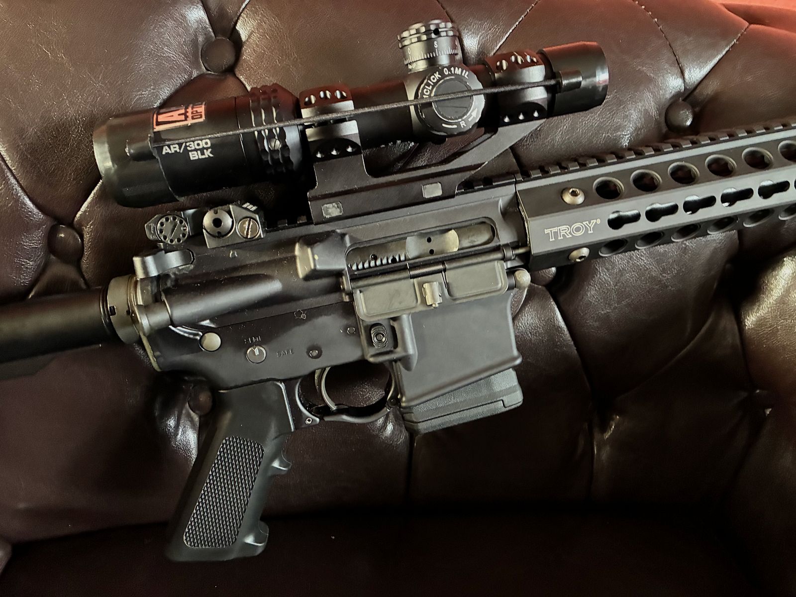 Troy Industries Carbine .223 Rem. incl. AR .300 BLK optic – minder dan 50 schoten!, afbeelding 6 van 8