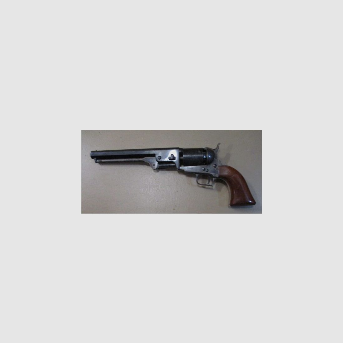Ungeschossener Vorderladerrevolver Colt .36 aus den 70ern