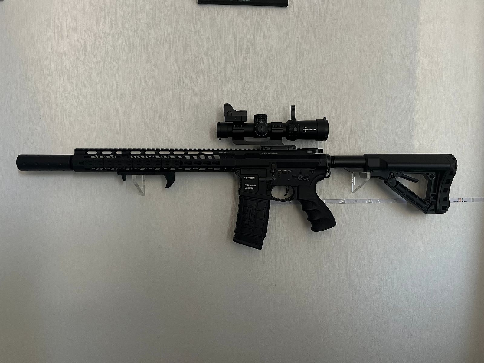 G&G GC16 E.T.U. Wild Hog 13.5 Inch S-AEG con accessori - libero da 18