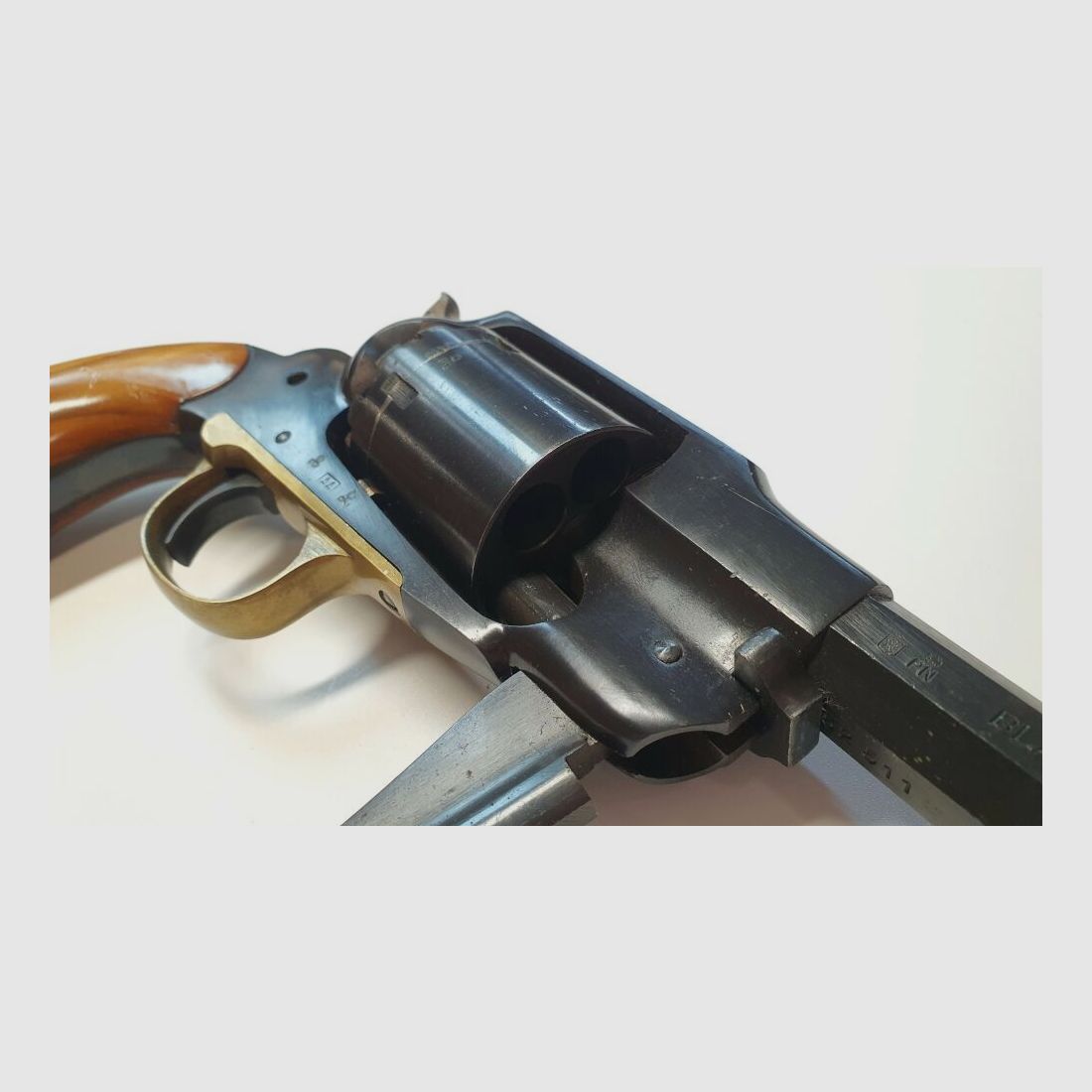 Hege Uberti Perkussierevolver Hege Uberti 1585 Nieuwe leger - .44 Zwartpoeder