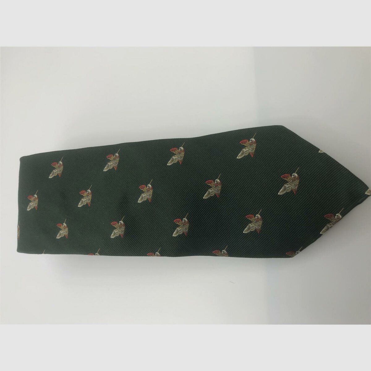 Robert Keyte tie 100% silk green motif snipe