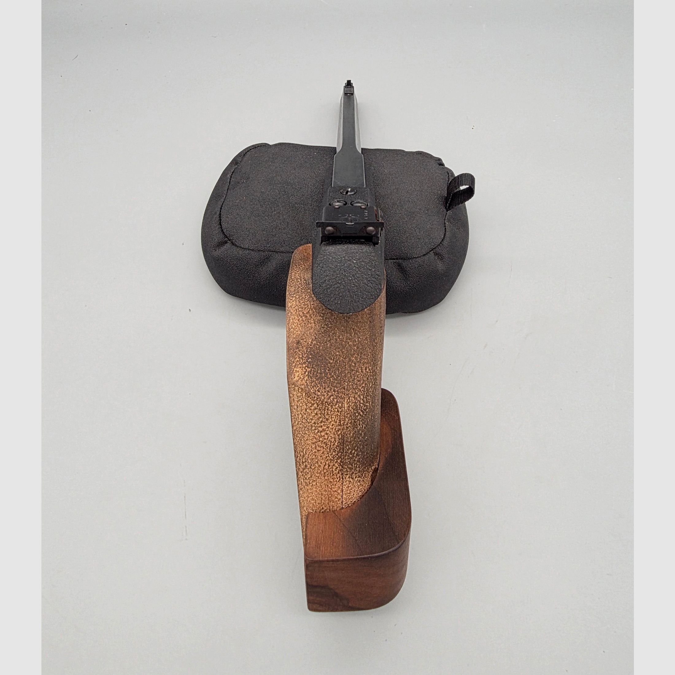 James Bond 007 pistola ad aria compressa Walther Mod. LP3 Match come successore simile all'LP2 nel calibro 4,5mm Diabolo