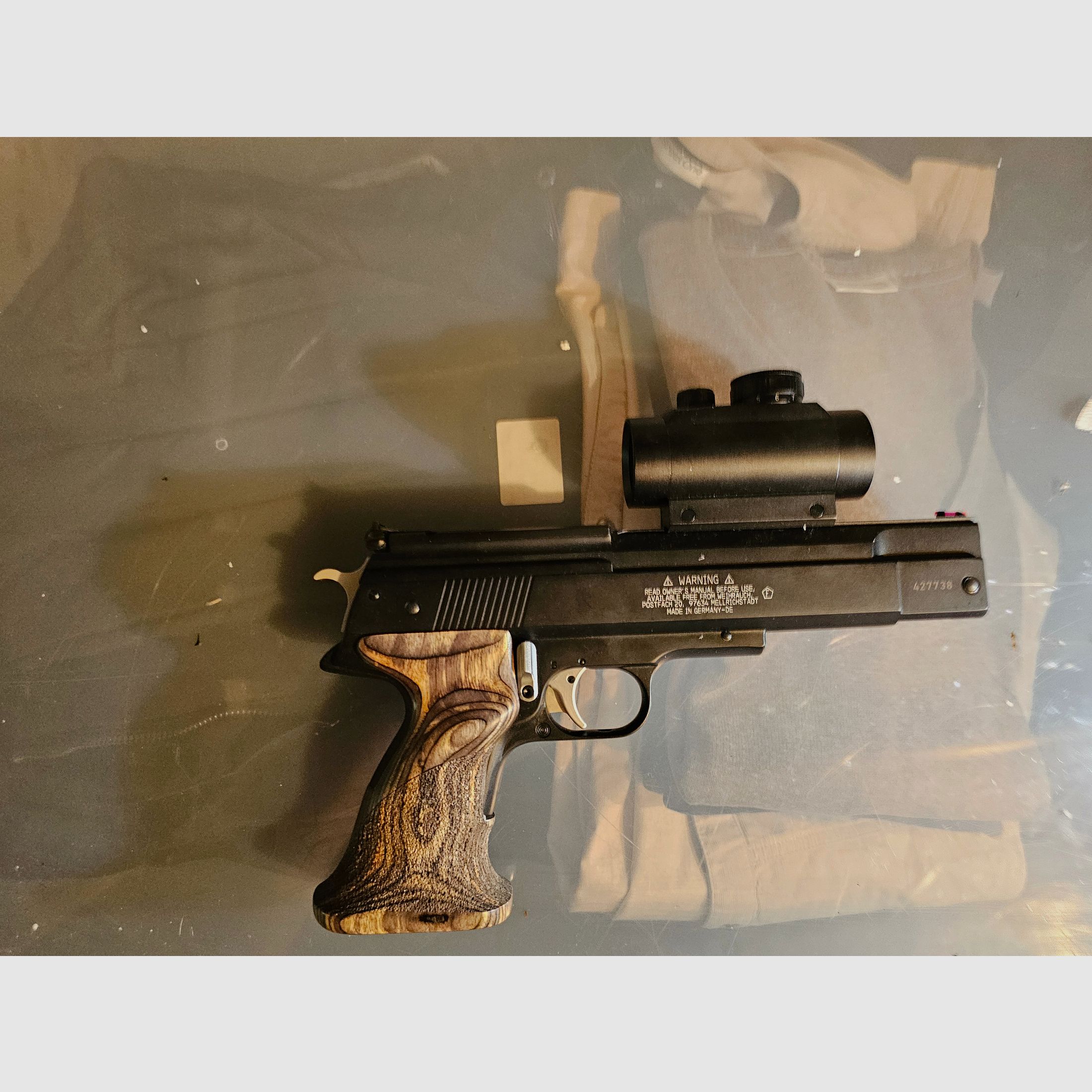 HW 45 Black Star mit laser Optik 