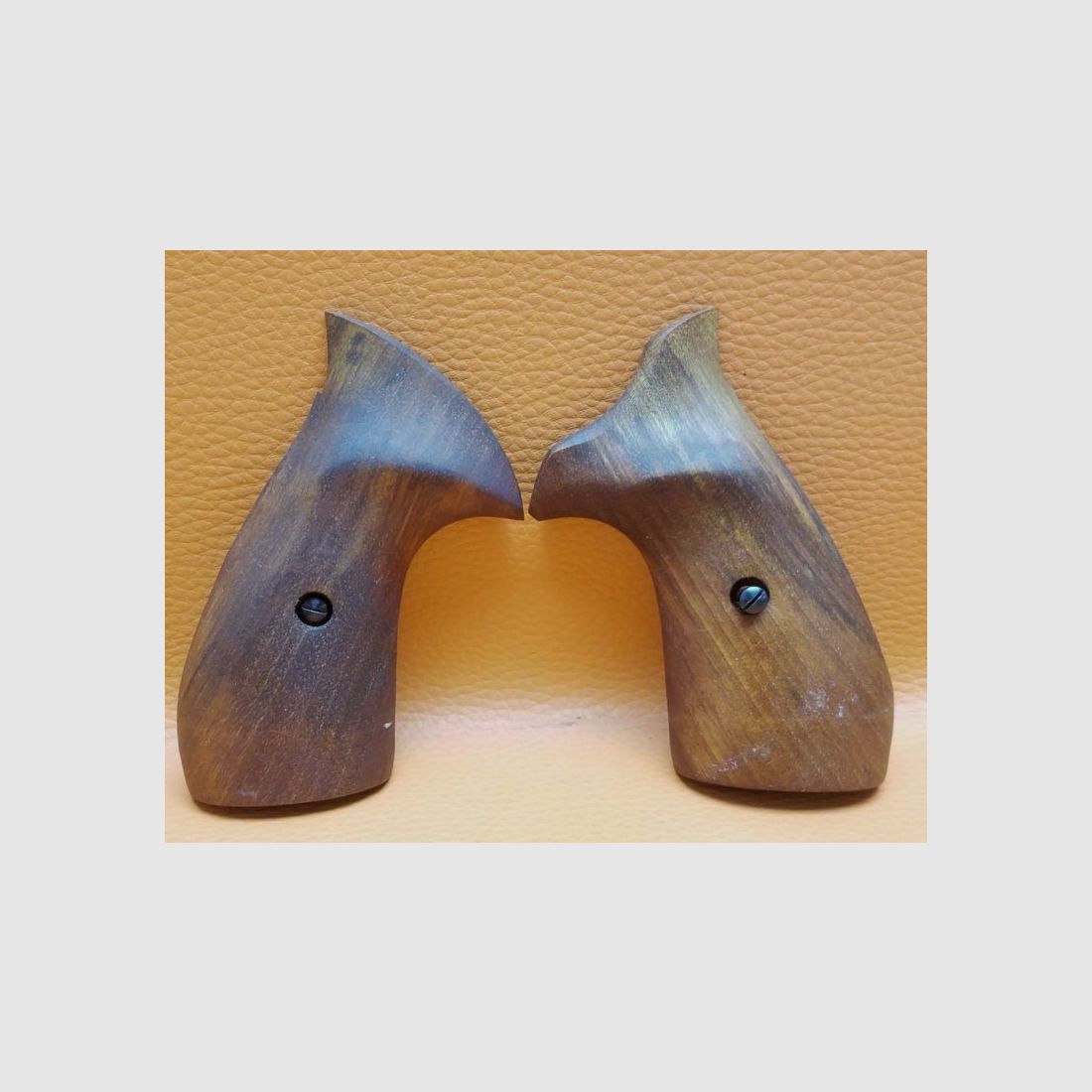 Original Korth Griff RB per Speedloader dalla serie 34, immagine 2 di 3