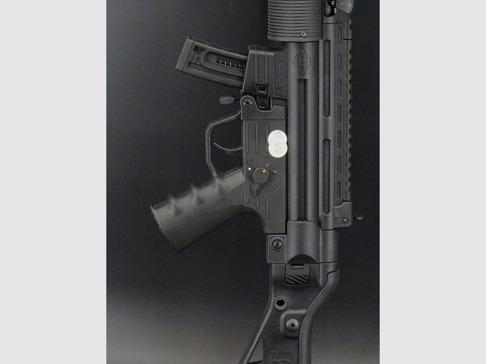 GSG 16 ungeschossen Kaliber .22lr 16