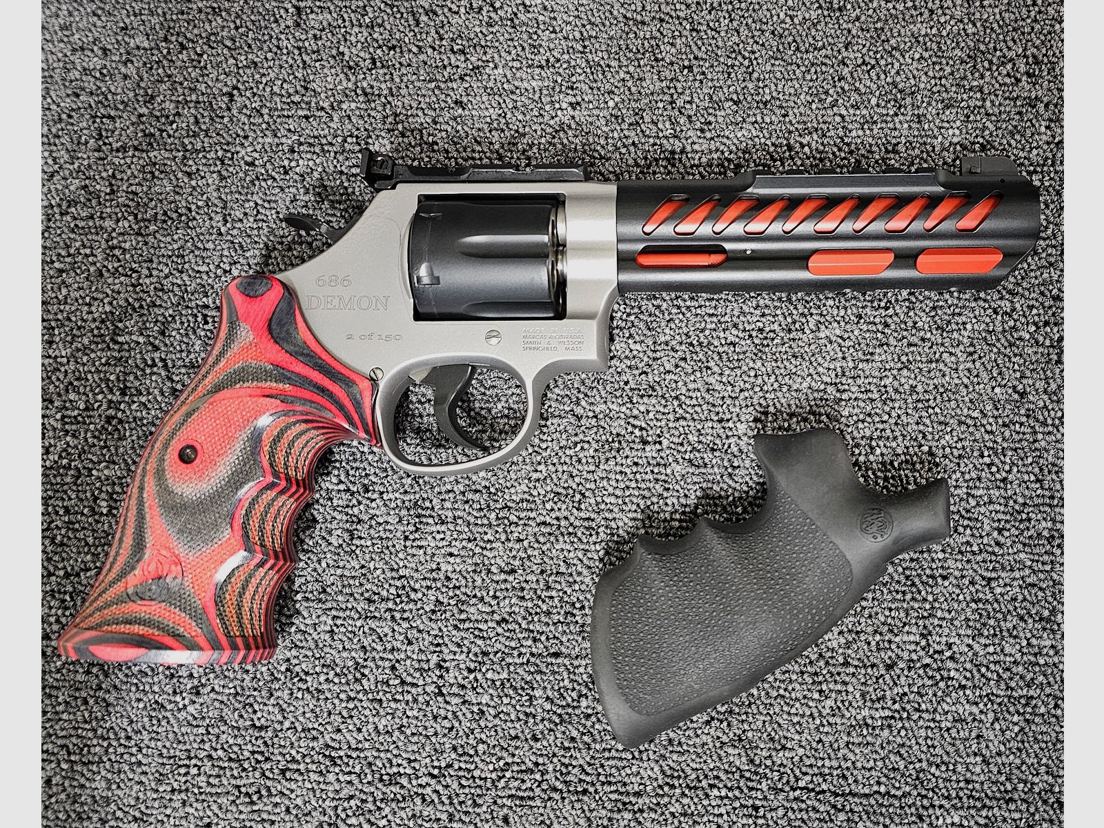 Smith & Wesson Revolver Modell 686 Demon 6" - NR 2!
