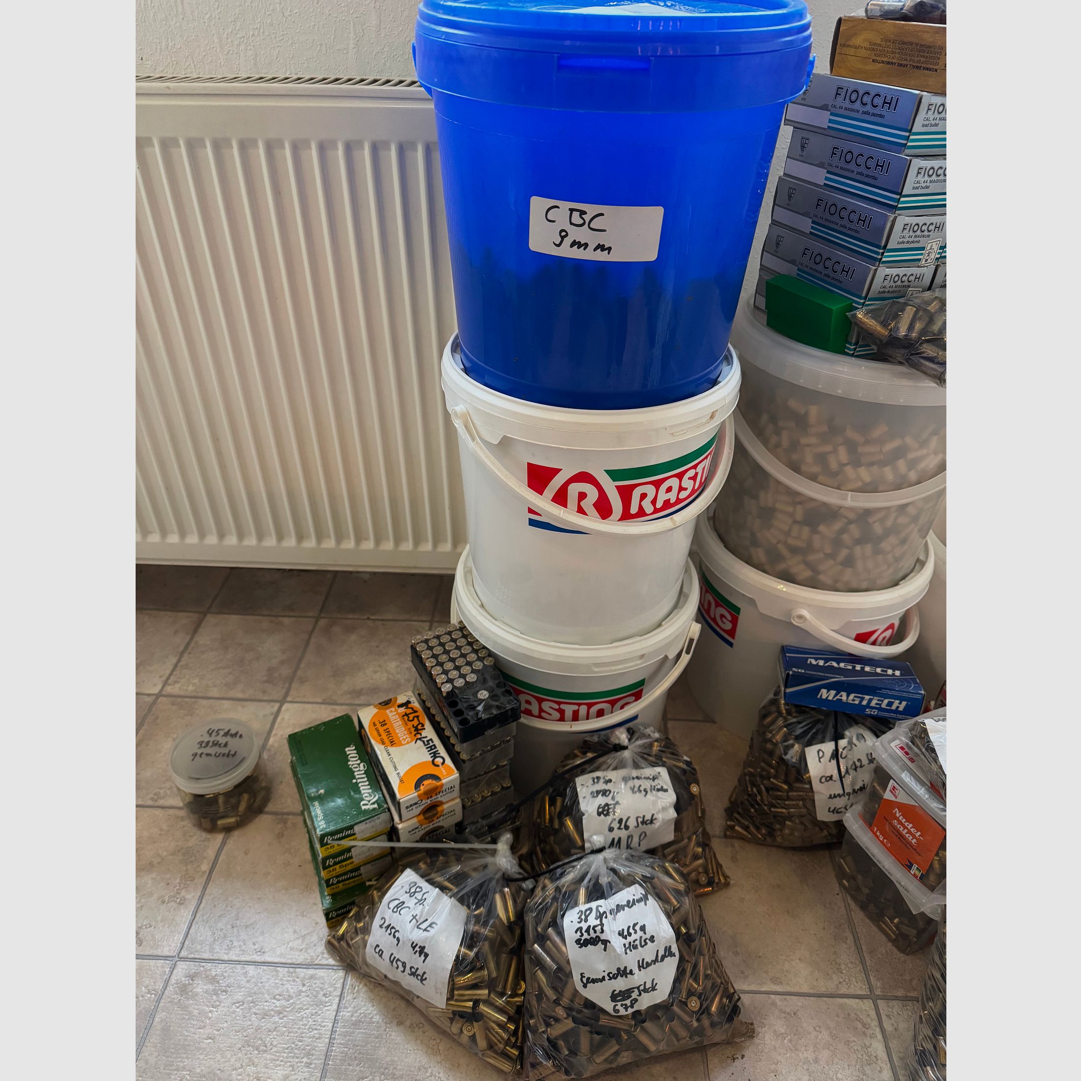 Wiederladen .38Spezial / .357Magnum - Diverses wie Zünder, Hülsen, Geschosse, Matrizen, Kokillen..