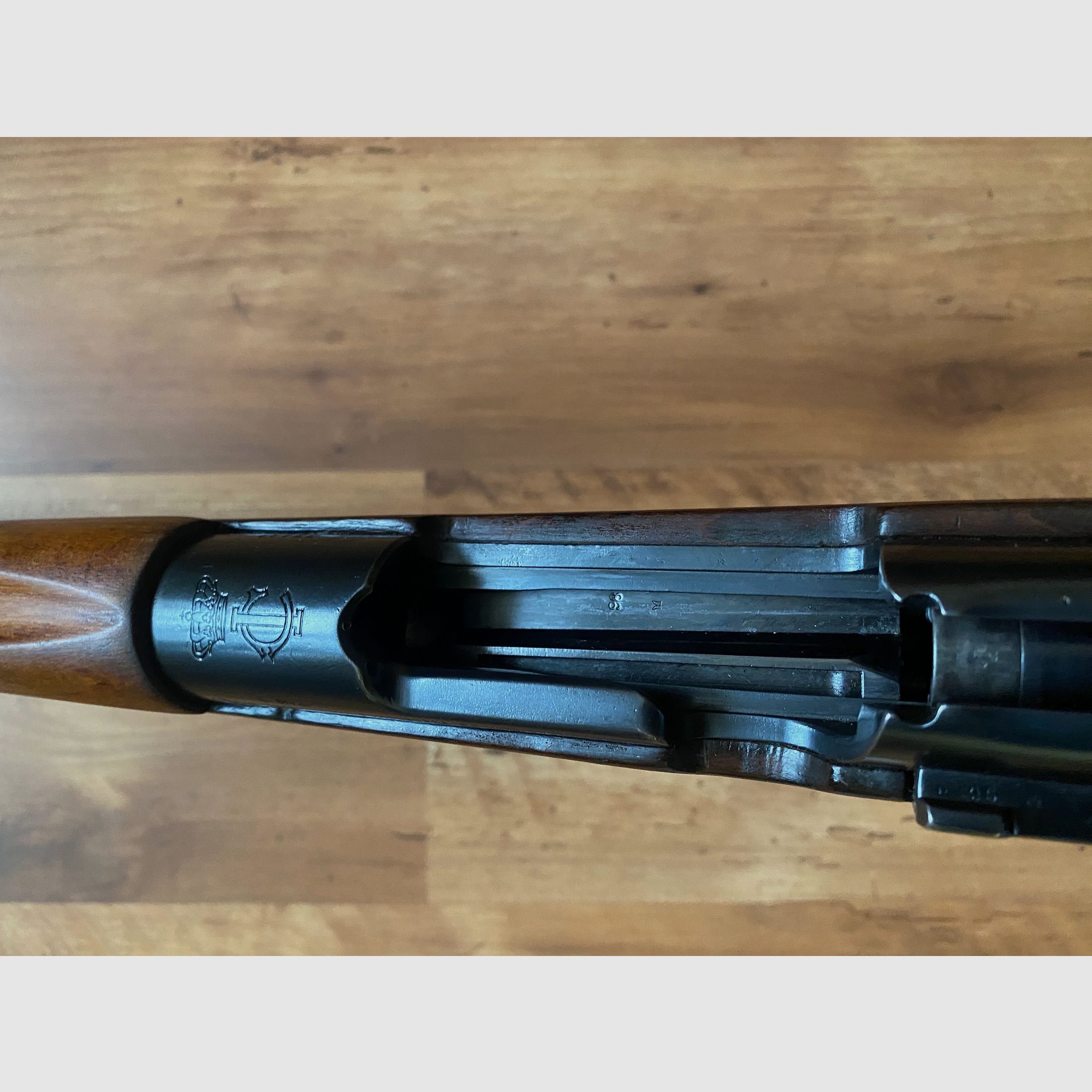Liquidation of my collection: DWM Mauser Vergueiro Mod. Portugal 1904 -39, caliber 8x57JS, single loader, complete in untouched military stock, royal crest Carlos I perfectly preserved including bayonet
