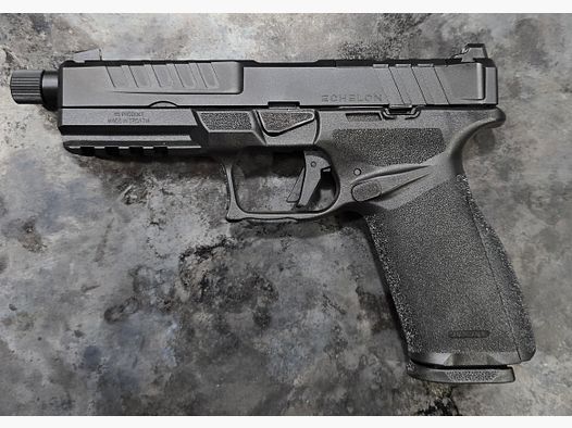 Springfield Echelon 4,5" TB avec canon fileté cal. 9×19
