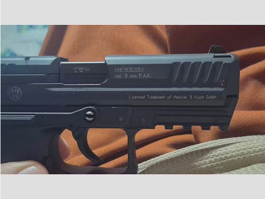 PISTOL 9 mm P 30  Heckler und Koch 