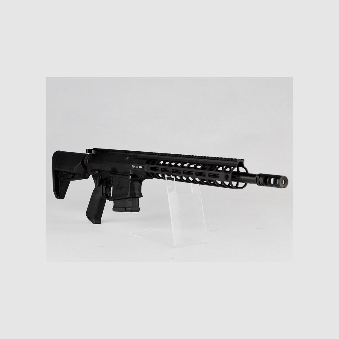 Stag Arms STAG 10 Tactical, Czarny Wersja Praworęczna (dla praworęcznych)