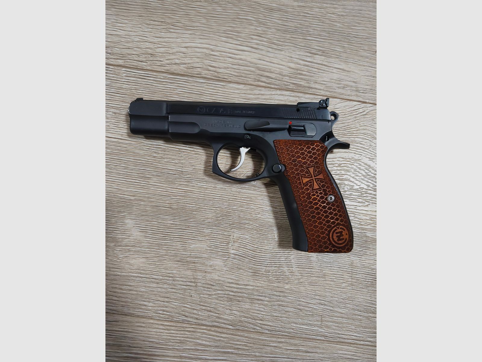 CZ 75 B 9 mm Luger 