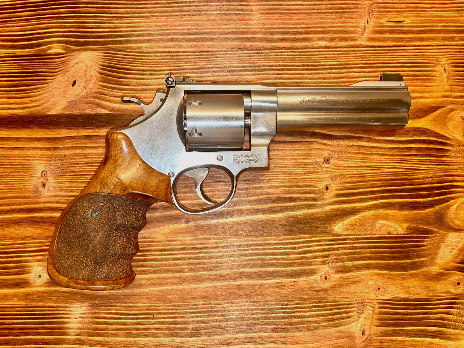 Smith & Wesson .357 Magnum 627 Ziel Champion