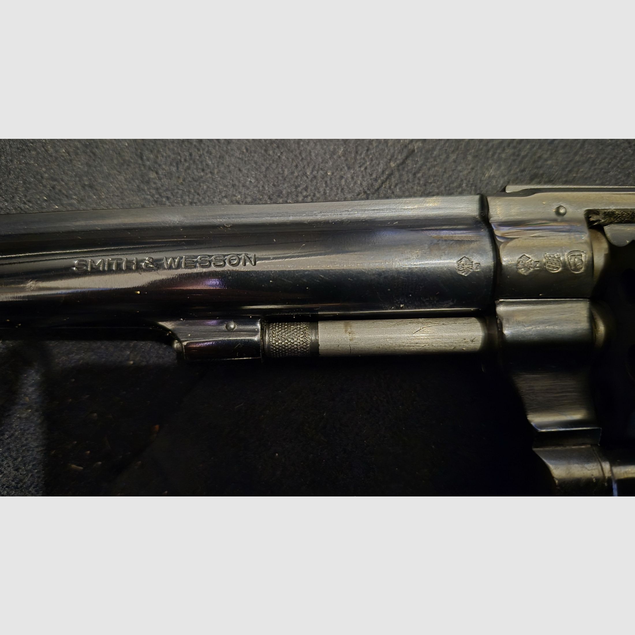 Smith & Wesson Mod 17-3 cal 22lr, afbeelding 2 van 3