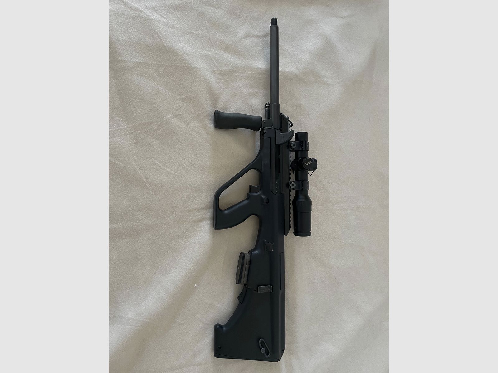 AUG with 4x optic, image 2 of 7