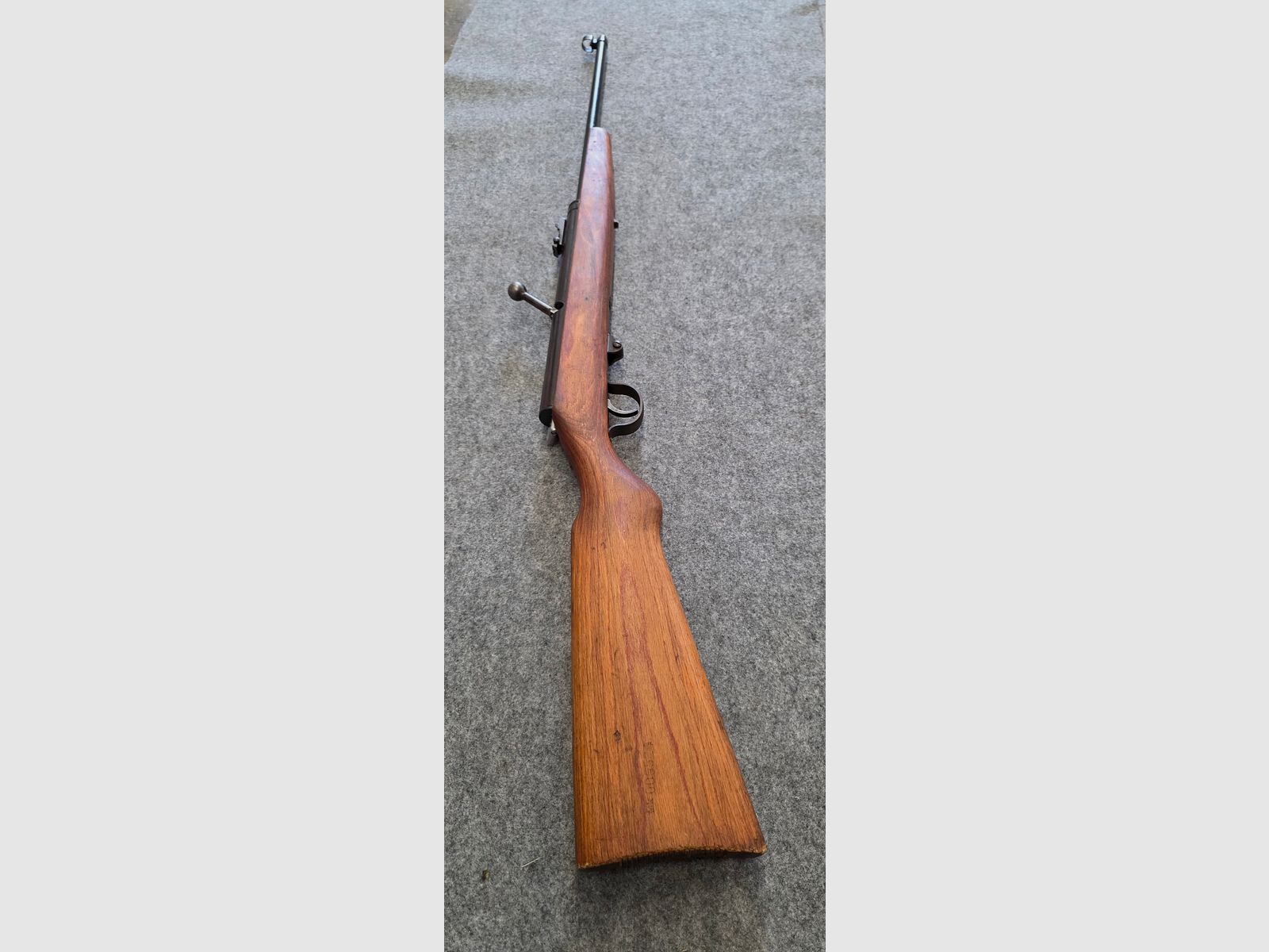 Haenel Mod. 49a met laminaatstock uit 1959 in goede staat, doorlader, geen 310