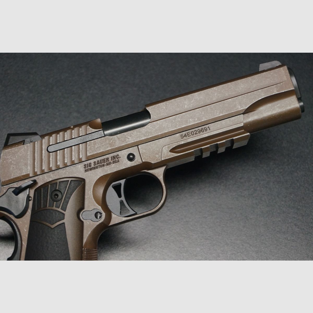 Sig Sauer 1911 Spartan 2, Bild 2 von 10