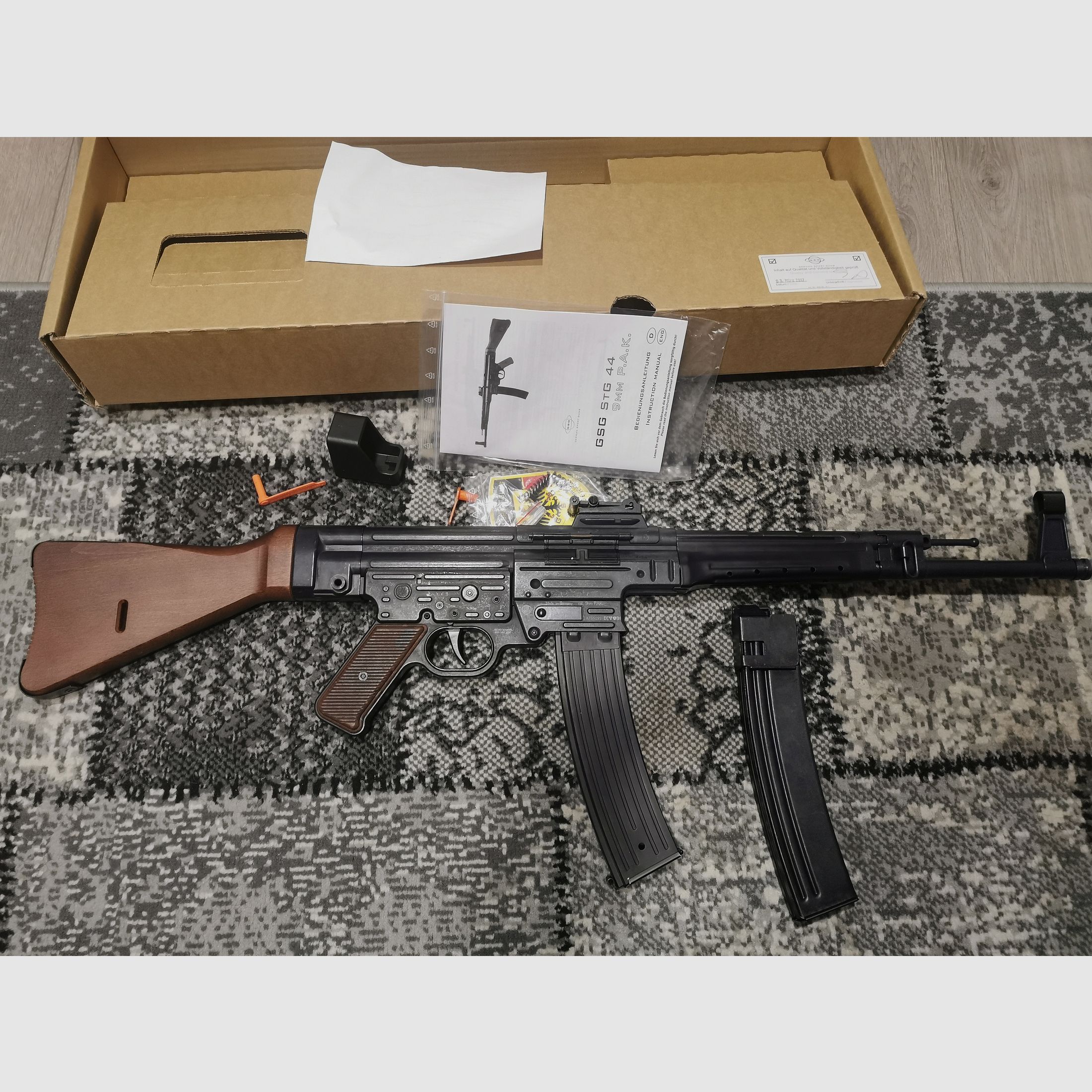 GSG StG 44 Schreckschussgewehr 9 mm P.A.K. Vollmetall Echtholz