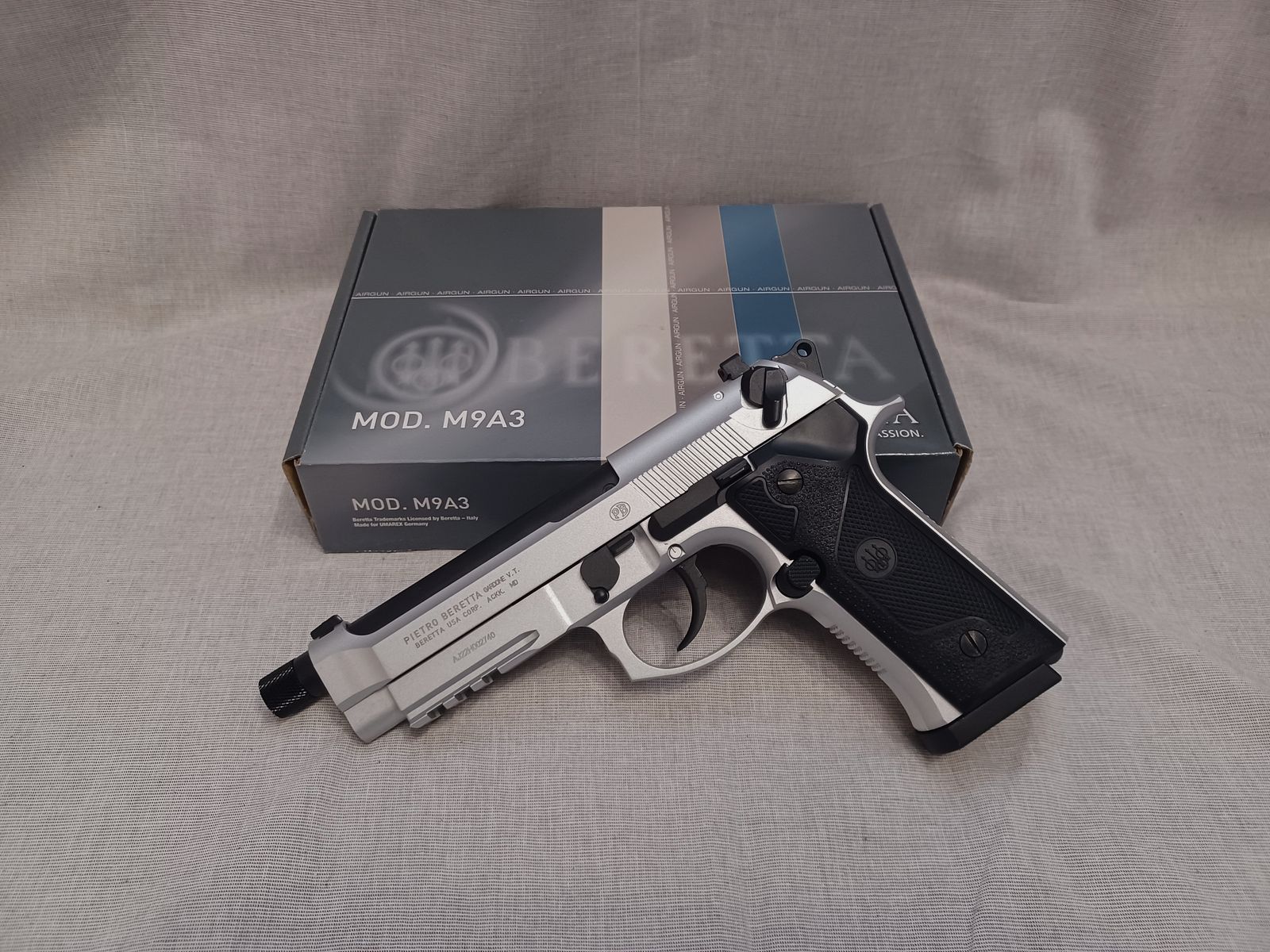 Beretta M9A3 FM inox / 4,5 mm BB / BlowBack / CO2 / Pistole / OVP (55)