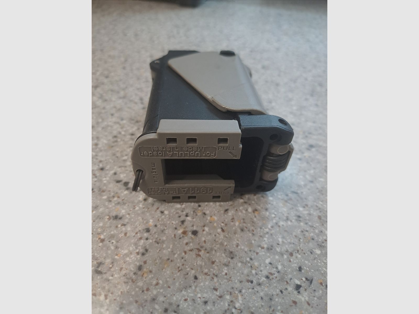 MAGLULA Speedloader/Magazinlader22UpLULA Pistol Mag Loader 62B22lr doppelreihige und  einreihige Magazine