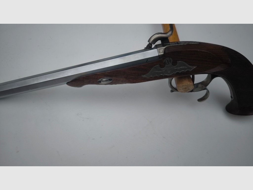 Pedersoli Le Page percussion pistol a avancarica per tiratori sportivi con stiletto .44